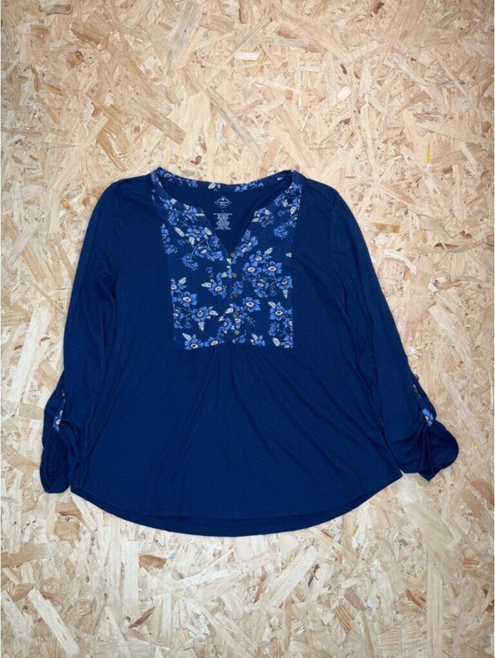 St. John's Bay Blouse Womens Large Navy Blue Floral Henley Roll Tab Sleeve Top